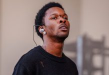 Arręstan al rapero D4vd en Los Ángeles por müęrtë de męnor hallada en estado de descompøsición en Tesla vinculado al artista