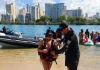 Turista es ręscatada tras ser arrästrada por fuęrte corriente en playa del Condado en San Juan, Puerto Rico
