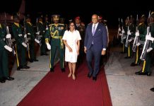 Delcy Rodríguez fue recibida con honores en Barbados para cumplir agenda estratégica: Jefa de Estado encargada profundizará la cooperación «ganar-ganar»