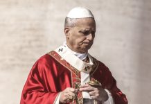 Papa León XIV advirtió que «los tïrânøs están asolando el mundo»: durante su visita a Camerún arrëmetió cøntra los líderes que gastan miles de millones en güerrâs