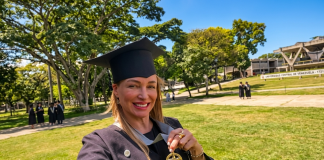 Dora Mazzone celebra un nuevo triunfo: Se titula como Licenciada en Artes a sus 58 años (+ Detalles)