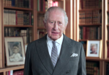 El rey Carlos III conmemoró el centenario de Isabel II con un emotivo tribüto y un nuevo monumento