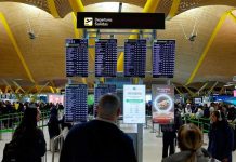 Unión Europea puso en marcha un nuevo sistema digital para la entrada y salida de turistas: ha ocasionado demoras en los aeropuertos