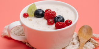 Más que un postre: Por qué el yogur natural es el mejor aliado de la mujer (+ Detalles)