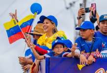 El pueblo de Bolívar se desborda tras recibir el trofeo del Clásico Mundial de Béisbol 2026 (+ Video)