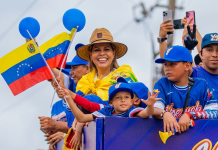 El pueblo de Bolívar se desborda tras recibir el trofeo del Clásico Mundial de Béisbol 2026 (+ Video)