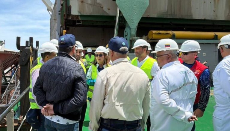 Ministra de Transporte supervisó el arribo de 13 mil toneladas de urea a Puerto Cabello para fortalecer el Plan de Siembra Nacional (+ Detalles)