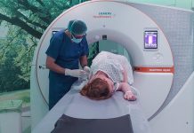 El dølor de cabeza que cede al acostarse: uno de los primeros síntomas de la hipotënsión intracrâneal espontánea