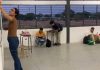 ¡No hay pupitres!: Estudiantes de la UPT-Portuguesa obligados a presentar evaluaciones en el suelo ante crítica de escäsez de mobiliario (+ Videos)