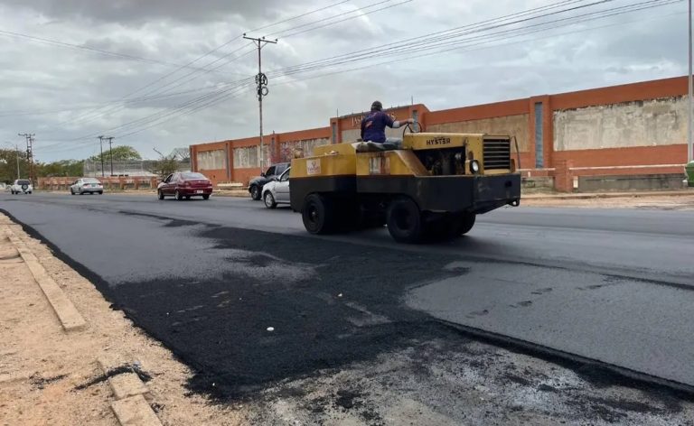 Continúa plan de recuperación integral del Corredor Vial Hugo Chávez: Mintransporte junto al Gobierno Regional transforman la capital bolivarense (+ Fotos)