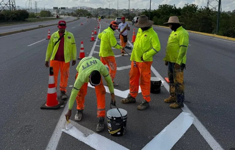 Gobernación de Lara inició plan de demarcación y señalización en la Av. Ribereña: en aras de garantizar vías seguras y en óptimas condiciones (+ Fotos)