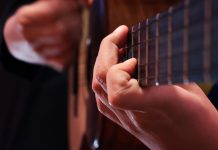 Más de 900 músicos rinden tributo al Cuatro en el marco del programa «Cambur Pintón Suena en mi Escuela» (+ Detalles)