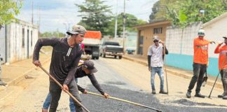Plan Integral de vialidad se despliega en 8 municipios con el respaldo de las plantas de asfalto regionales (+ Fotos)
