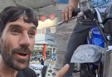 Curiosa moda en Tovar: turistas descubren por qué muchos motorizados dejan los plásticos originales en sus motos (+ Video)