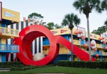 Dëmandan a Disney por más de 50 mil dólares tras dënuncia de plaga de chinches en uno de sus hoteles