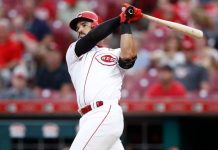 Con un cuadrangular solitario, Eugenio Suárez se mete en el Top 12 histórico de los Rojos de Cincinnati