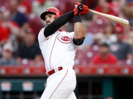 Con un cuadrangular solitario, Eugenio Suárez se mete en el Top 12 histórico de los Rojos de Cincinnati