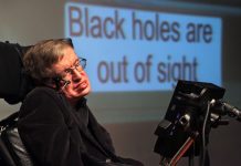 Stephen Hawking: La reflexión sobre el valor del silencio y la mente analítica en personas reservadas