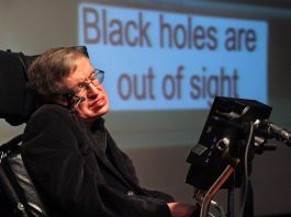 Stephen Hawking: La reflexión sobre el valor del silencio y la mente analítica en personas reservadas