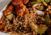 Receta de arroz frito con pollo y verduras: preparación paso a paso para un plato casero lleno de sabor oriental