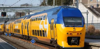 España moderniza su red ferroviaria con trenes de dos pisos para la línea más usada del país