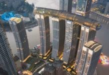 China sorprende con rascacielo horizontal de 300 metros suspendido sobre torres y convertido en ícono arquitectónico futurista