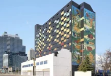 Canadá transforma edificio en un mural solar gigante y logra ahorro energético de hasta 50.000 euros al año