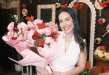“Ahorita regreso, voy al baño”: Volvió con flores, mariachis y le preguntó si quería ser su novia (+ Video)