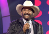 Armando Martínez se adueña de la noche y del micrófono con un tributo a «Chente» en el restaurante del maestro Ángel Lozano (+ Video)