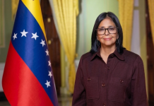 Nueva línea de mando: Difunden fotografía oficial de Delcy Rodríguez como Comandante en Jefe de la FANB (+ Video)