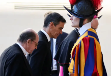 Pedro Sánchez llega al Vaticano para su primera reunión con el papa León XIV antes de la histórica visita pontificia a España
