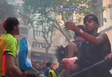 ¡Le lanzaron una hamburguesa a Lamine Yamal en plena caravana del Barcelona y sí terminó comiéndosela! (+ Video)