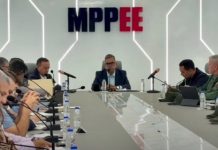 Gobierno revisa plan de ahorro energético con sectores industriales, comerciales y la FANB para fortalecer el sistema eléctrico