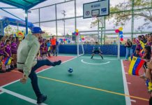 Más de 300 jóvenes celebran la recuperación de una cancha en Inés Romero con techos nuevos y pintura renovada (+ Fotos)