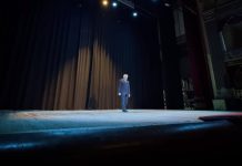 Valencia vibró con concierto dedicado a Mary Schwarzenberg que hizo bailar y emocionar a los abuelos en el Teatro Municipal (+ Fotos)