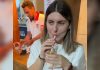 Divertido chøque cultural: Italiana probó por primera vez la chicha venezolana y se enteró que se hace con pasta (+ Video)