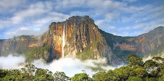 “Llegar a la cima del Roraima es entrar en un mundo aparte”: Españoles cuentan su experiencia conociendo el Tepuy (+ Video)
