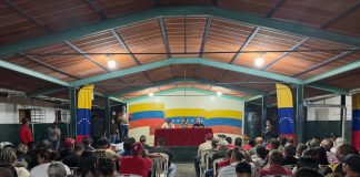 Con miras al futuro de Ciudad Orinoco: Asamblea de Circuitos Comunales trabaja en los sectores de agua, educación y electricidad (+ Detalles)