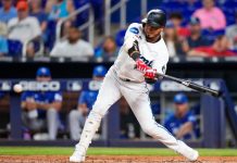 Luis Arráez sigue encęndido con el madero y un jonrón lo acerca a registro histórico con Leones del Caracas