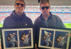 Oasis posó con las fotos del tributo de Bernardo Silva y John Stones a su legendaria pose juntos (+ Detalles)