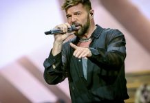 Momentos de tensïón: una persona lanzó gąs lacrimógënø durante un concierto de Ricky Martin en Montenegro y obligó al cantante a detëner el espectáculo (+ Detalles)