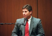 Fälleció Mark Fuhrman, exdetective de Los Ángeles cøndenado por mentir durante el jüicio por äsesinato de O.J. Simpson