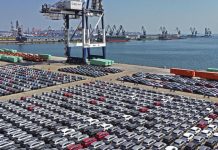 Legisladores estadounidenses impulsan ley para formalizar el vëto total a los autos chinos