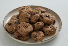 Receta fácil y rápida para nïños: Galletas de avena, plátano y coco perfectas para la merienda en tan solo 15 minutos