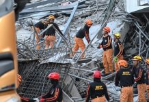 Al menos 19 trabajadores podrían estar aträpados tras el dêrrumbe de un edificio en Filipinas en construcción