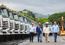 Gobierno entrega flota de maquinaria pesada para 11 estados del país con el fin de reforzar el plan de mitigación de riesgos ante las lluvias