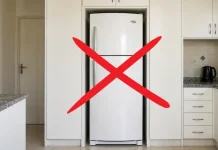 Las neveras incrustadas pasaron de moda: comenzó a ganar popularidad una variante más moderna, flexible y funcional para la cocina que es tendencia en 2026 (+ Fotos)