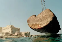 Arqueólogos recuperan del fondo del mar restos del Faro de Alejandría, una de las Siete Maravillas del mundo antiguo