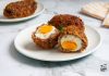 Huevos escoceses: la icónica receta de Fortnum & Mason que conquista con su mezcla de huevo y carne crujiente