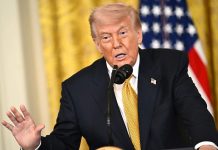 Trump asegura que los venezolanos están «felices y bailando por las calles porque están recibiendo mucho dinero» (+ Detalles)
